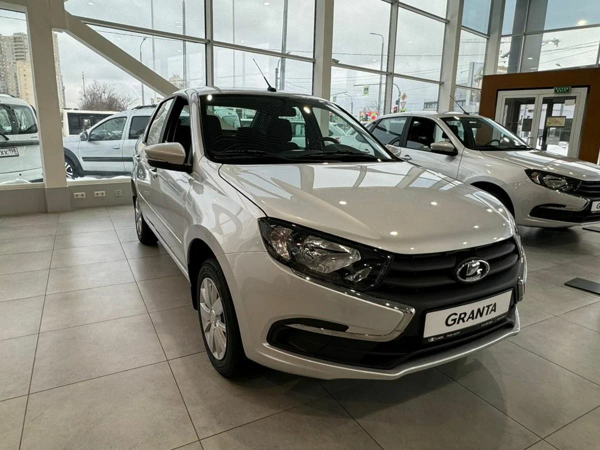 Lada Granta Седан в Тюмень - фото №2
