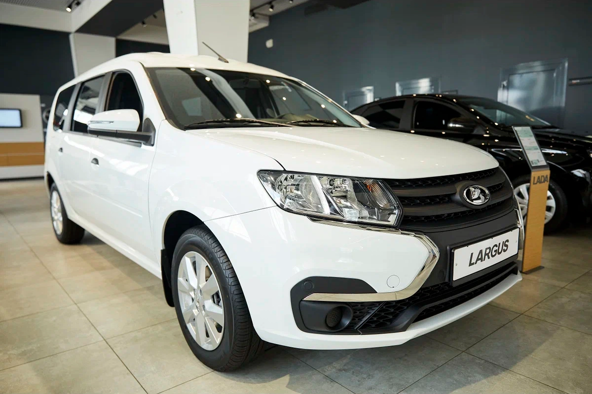 Lada Largus в Тюмень - фото №3